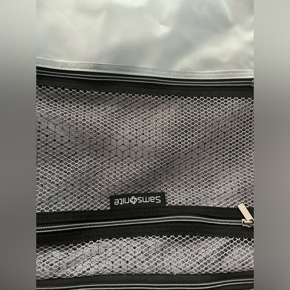 Samsonite Octiv Expandable Carry-On Spinner Suitcase - Picture 11 of 12